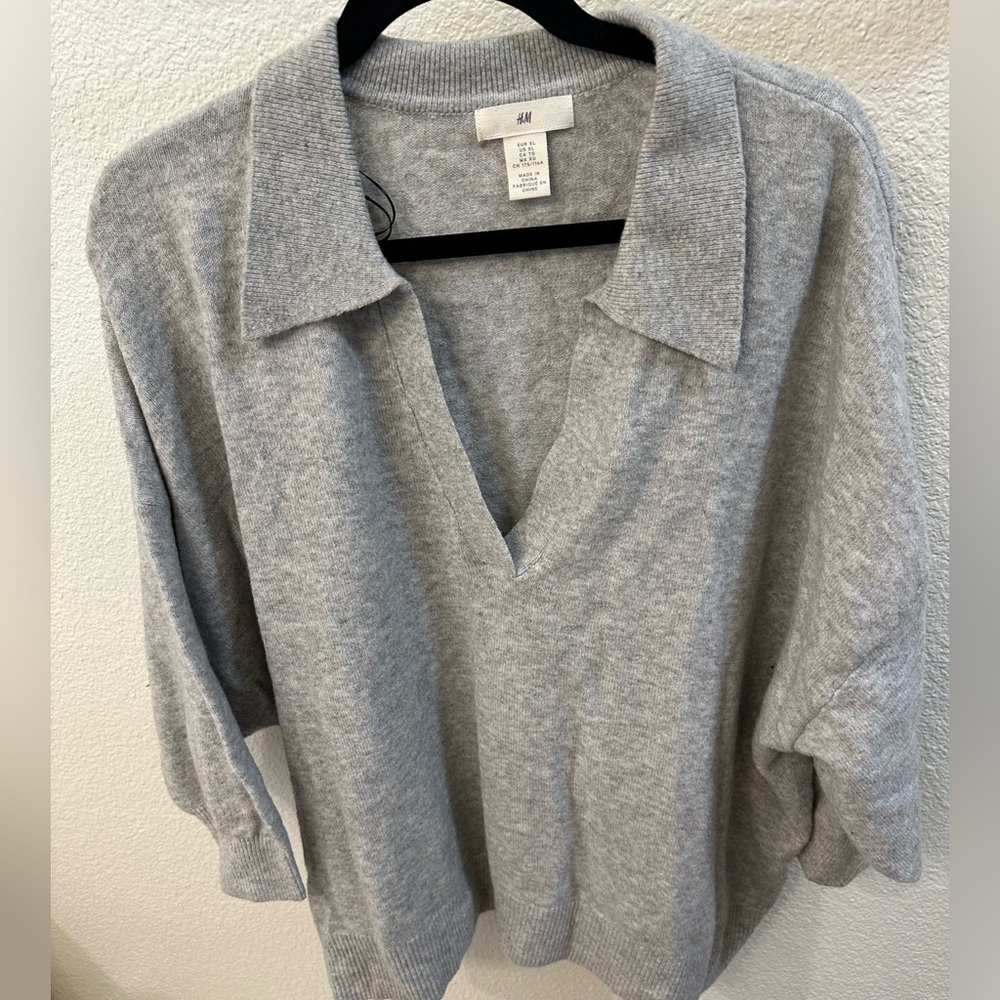 H&M Light Gray V-Neck Sweater